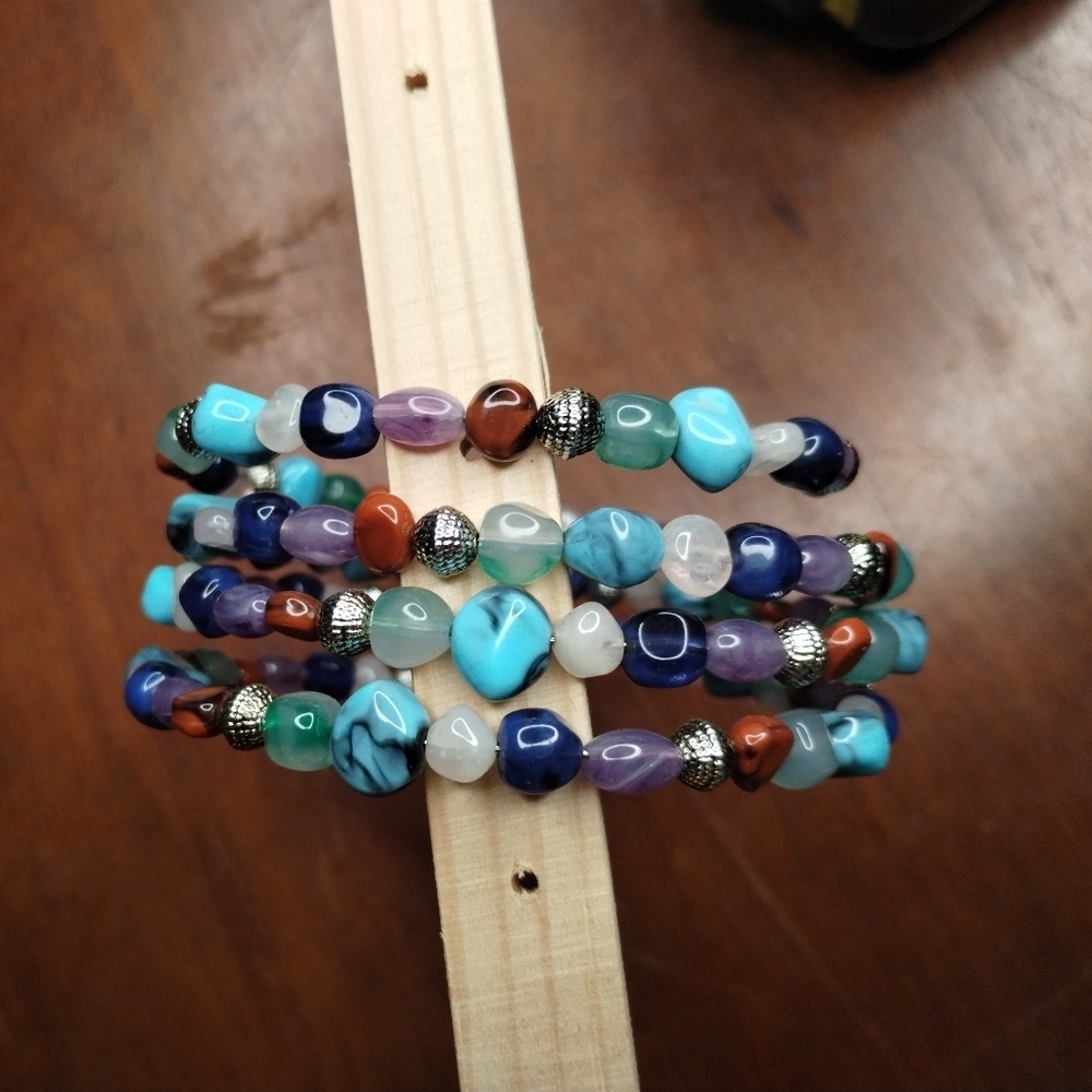 Multicolor Stone Wire Beaded Bracelet
